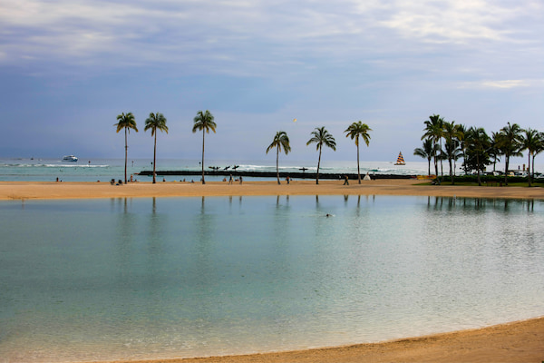 Duke Kahanamoku Beach, Oahu, Hawái