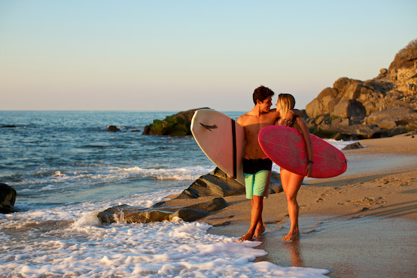 Surfear las olas de Sayulita